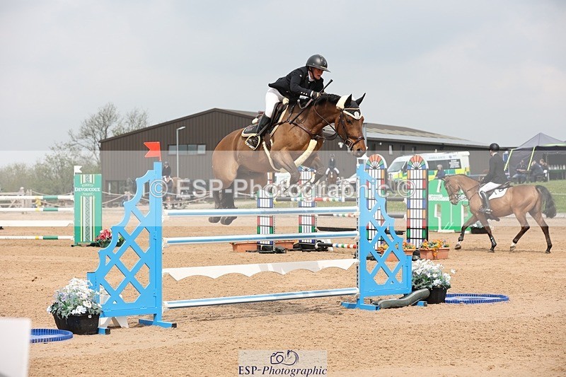 250424-115102-05090 - Cls 1 - 2 Star Small Tour