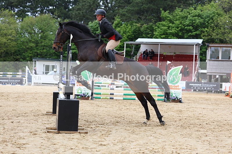 3E7A6155 - Class 4: Senior British Novice/90cm open