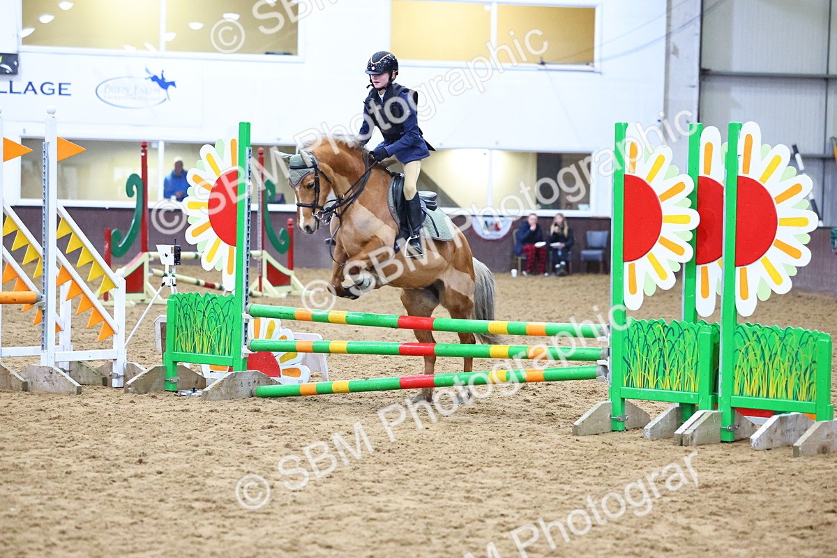 SBM_001499 - Class 4 - Festive Fences - 70cm