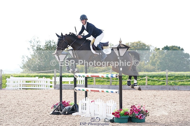 241004A-160744-02749 - Fri 05 Nat 1.30m & 1.40m Open