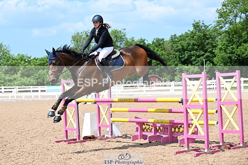 240605A-142621-00735 - Cls 4 Newcomers and 1.10m Open