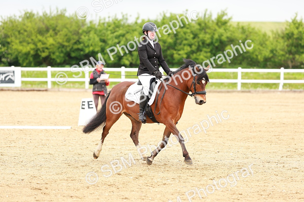 SBM_005253 - Class 16 - Novice 6