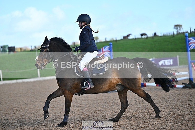 261027-115308-00086 - Clear Round and 60cm