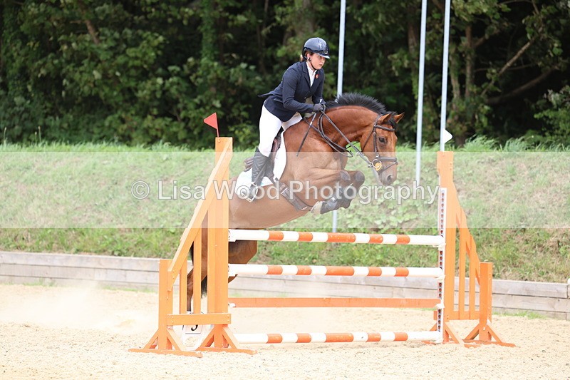 3E7A6291 - Class 8: Senior Newcomers/1.10m open