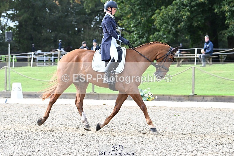 231019-121502-02700 - 043-OTTENTIK.NOBILITY-Dani.Evans-DR