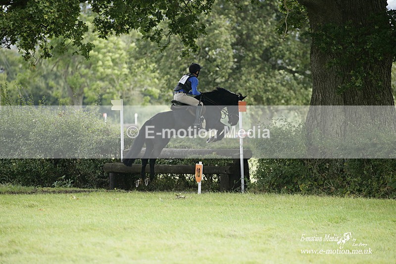  WWHT 031021 3295 - Intermediate (0.90m)  03/10/21