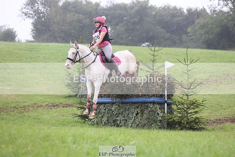 240901A-161839-11166 - 576-Tabitha.Bluck-PENDANN.REEF