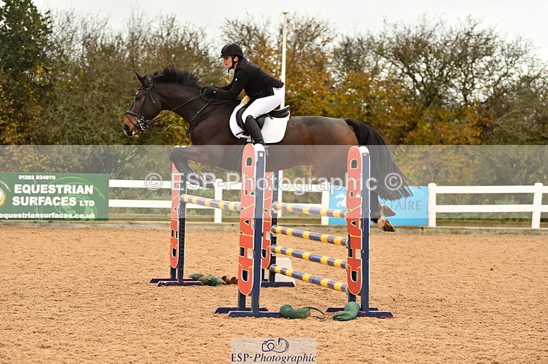 231122A-134940-00526 - Cls 5 Foxhunter & 1.20m Open