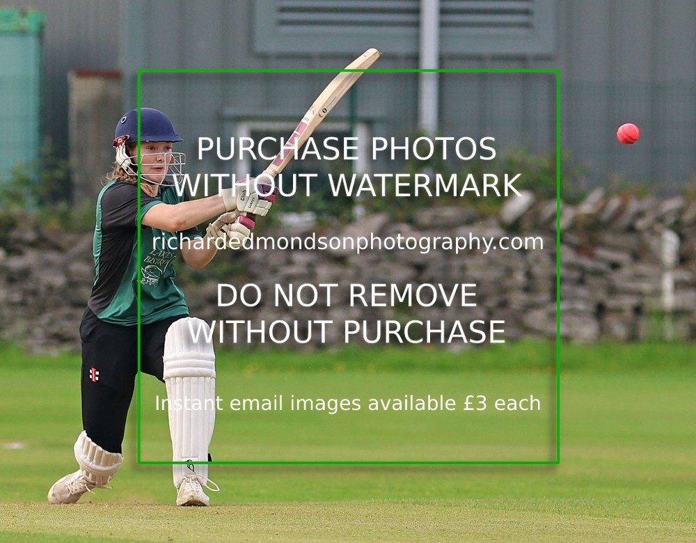 533A5552 - Kendal Cricket Women & Girls vs Carnforth Cricket Women & Girls (28/5/26)