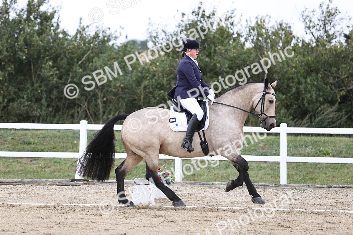 SBM_017920 - Class 14 - Novice 23 - 15.16-16.19