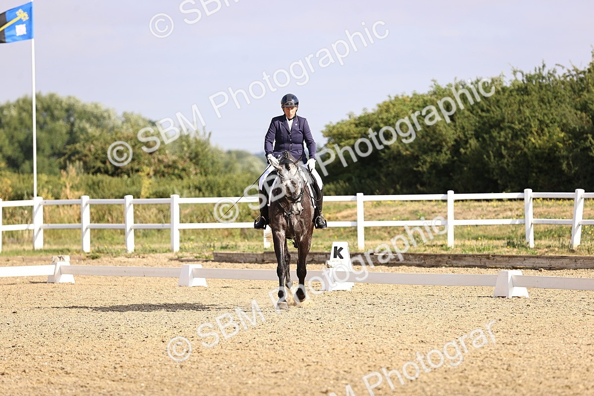 SBM_008516 - Novice 5 - 08.30-9.33