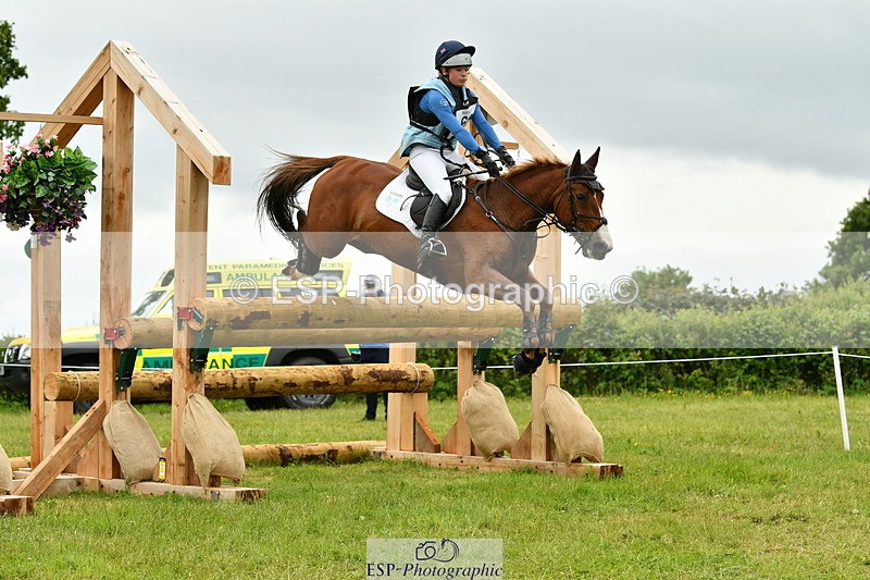 250524A-104052-09189 - A-061-Isabelle.Cook-EMERALD.KATIE