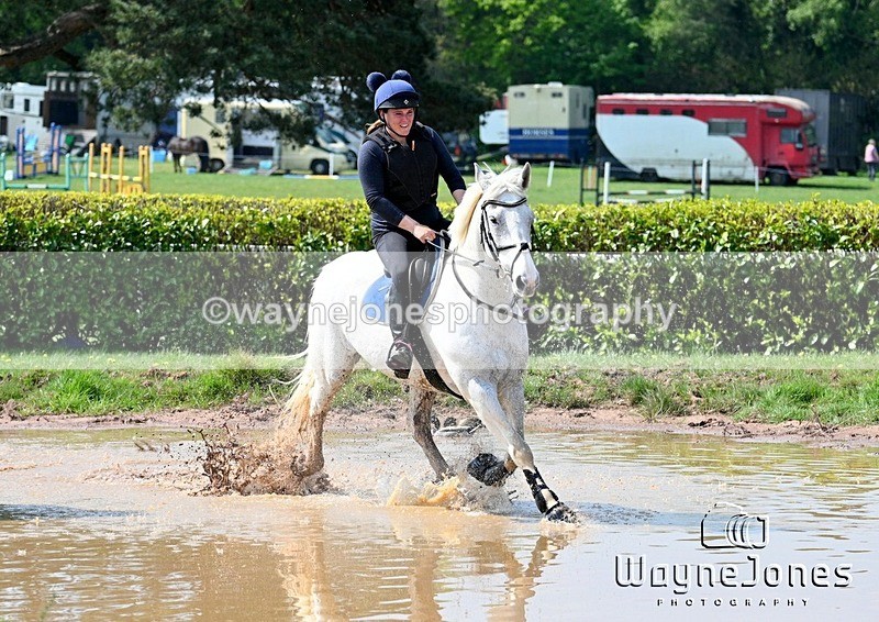 WJ7_7147 - The stables at Tweseldown 27-04-25