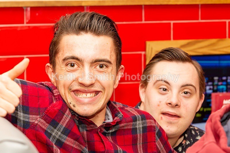 4KJS0543 - Chris's 20th Birthday Party.