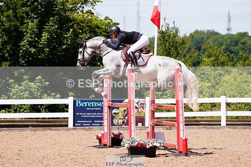 240629A-121932-05291 - Cls 18 Newcomers and 1m Open