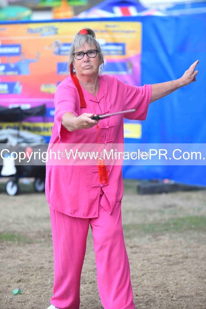 SH4_1513 - Tai Chi with Lisa Kay.