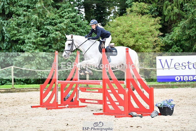 240712-114838-33090 - Cls 137 British Novice and 90cm Open