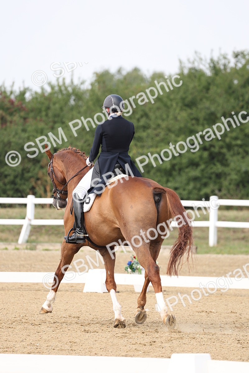 SBM_007221 - Class 9 - FEI INT I - 13.37-14.33