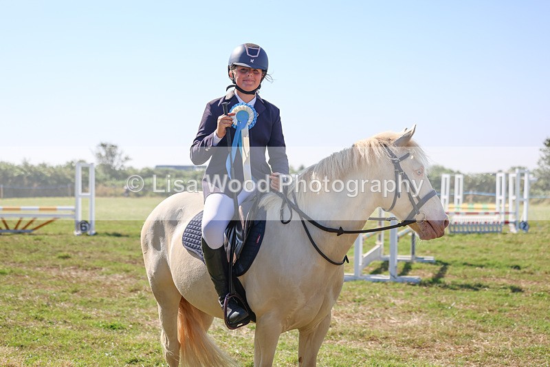 3E7A3011 - Class 1: Club 60cm Juniors and Seniors