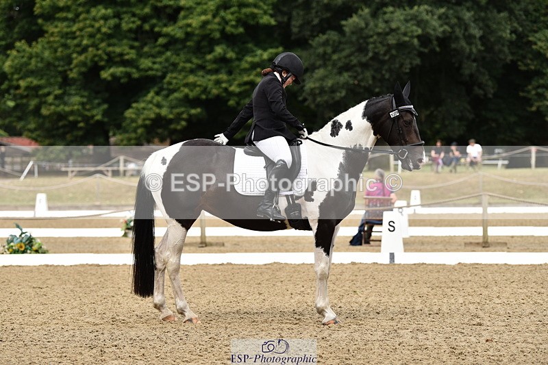 140109A-232204-08452 - 129-Nicole.Windley-Sweetcombe.Huntsmans.Girl