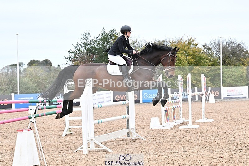 251015-140306-00702 - Cls 4 Newcomers and 1.10m Open