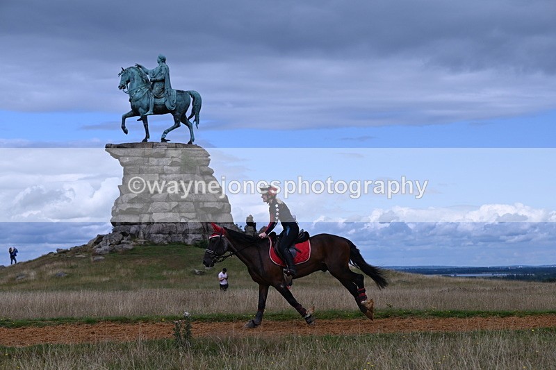 DSC_8924 - Time at Statue 14:33 to 15:10