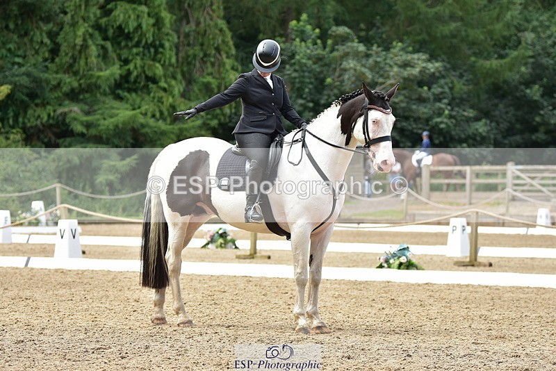 250719A-114820-05313 - 140-Paula.Tippett-Top.Hat.n.Tails