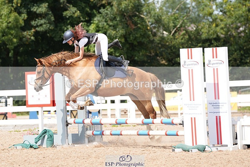 250805-150754-00064 - Clear Round and 60cm