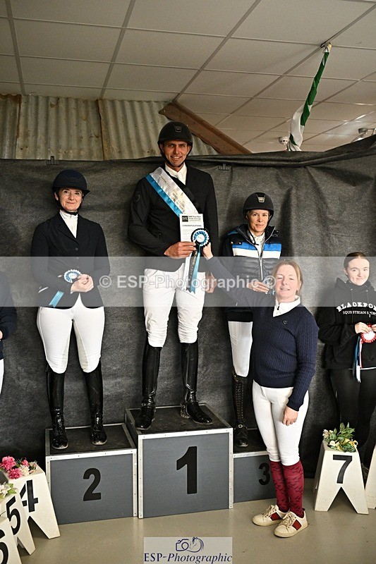 260214-130638-03880 - Cls 15 Medium Silver Presentations