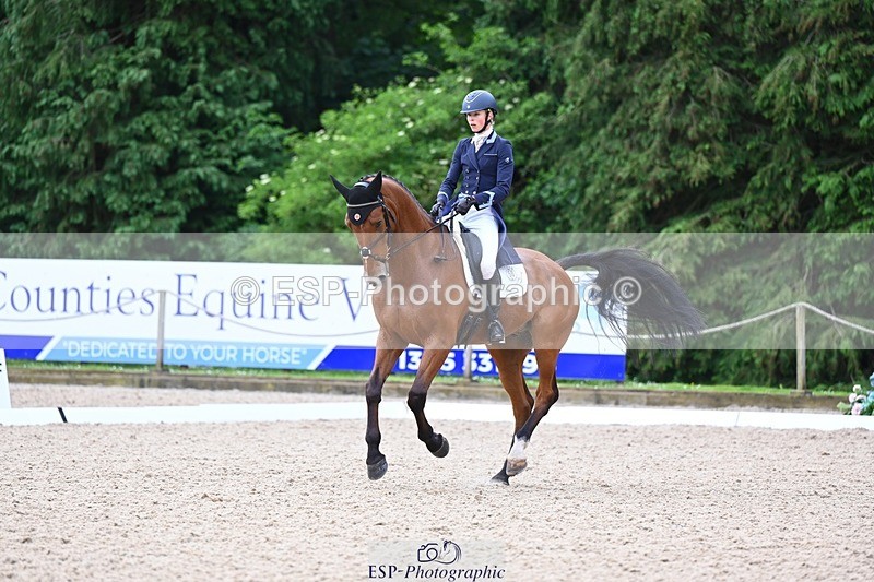 240524-090400-07653 - 501-BRUNO_FG-Edie_Campbell