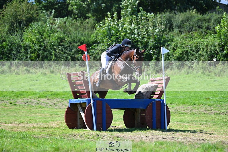 240811A-150902-05676 - 223-