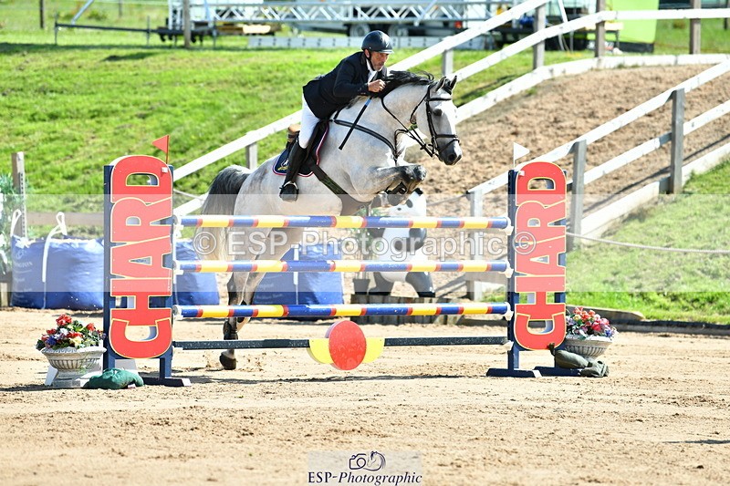 230720A-103817-01915 - Cls 5, 2 Star Medium 1.35m