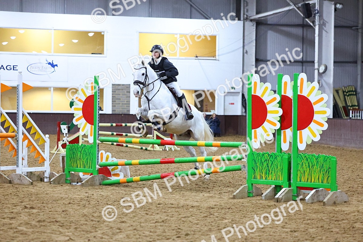 SBM_002855 - Class 6 - Holly & Ivy Stakes - 90cm