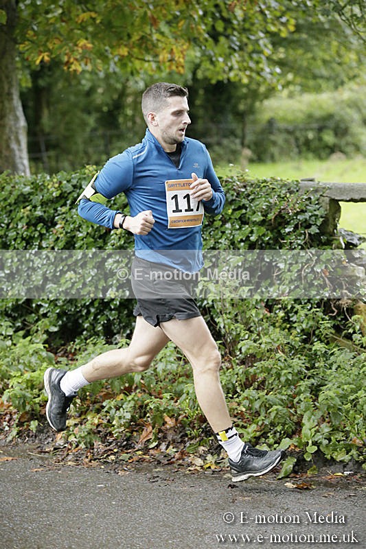 CAD131019-0657 - Cadence Events Grittleton 10km 13/10/19