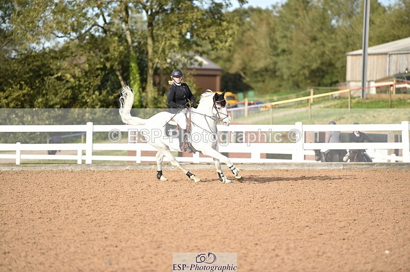 231015A-160238-09210 - Cls 27 1.10m Amateur Q 2nd R