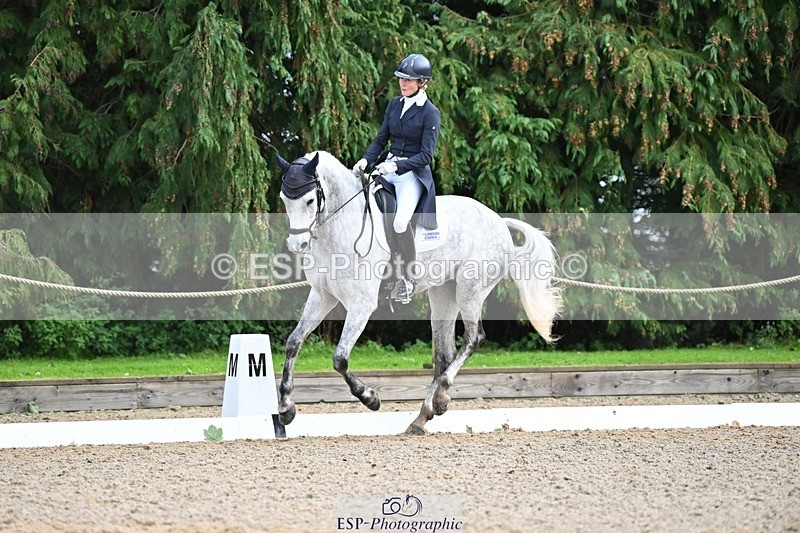 231019-130033-03256 - 120-VAN.KAUNITZ-Sara.Squires-DR