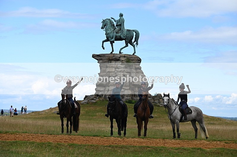 DSC_8380 - Time at Statue 13:52 to 14:33
