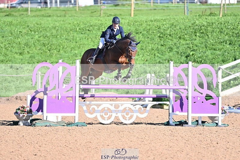 231014A-114630-04480 - Cls 18 Newcomers & 1.10m Open