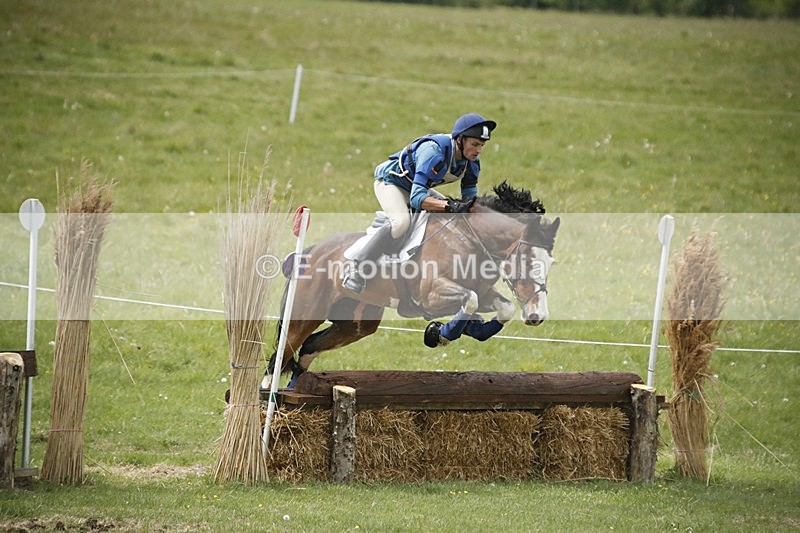 BVHT 140517  NXC -185 - Class 2 XC Novice 14/05/17