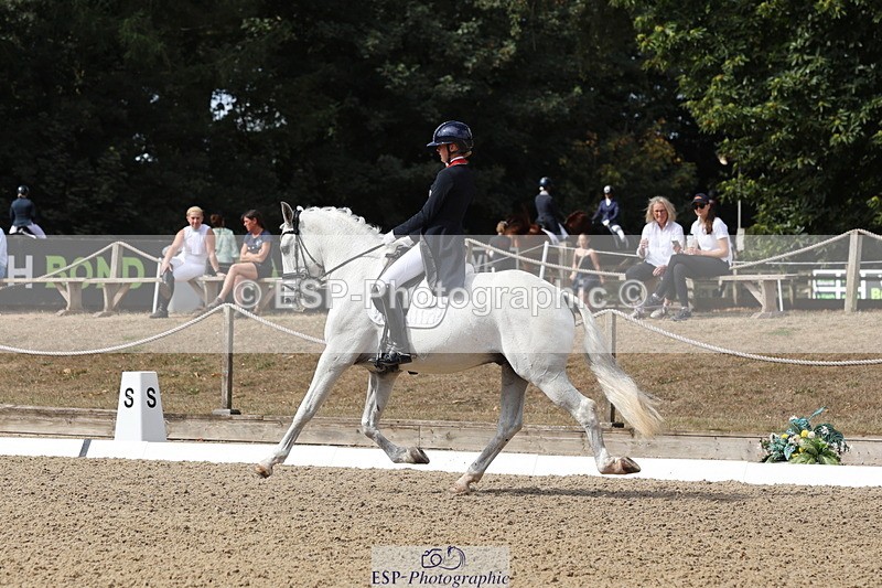 250809A-104732-02677 - 018-Lily.LaughtonEquador.MT