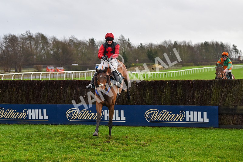 281223-Race 1-Trac-9725 - Race 1