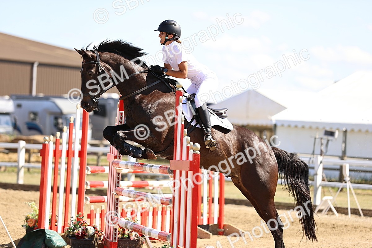 SBM_015461 - Class 16 - Senior foxhunter - 1.20m Open