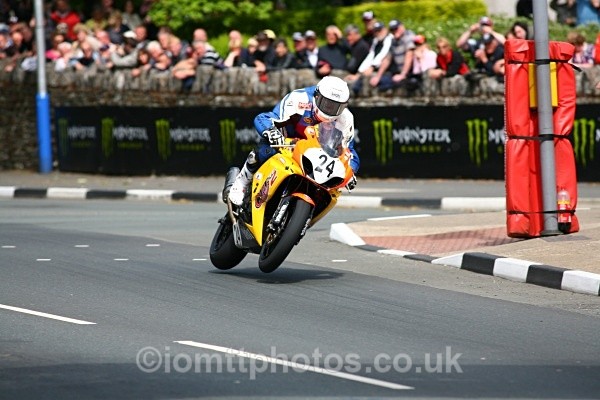  - Senior Race - TT 2010