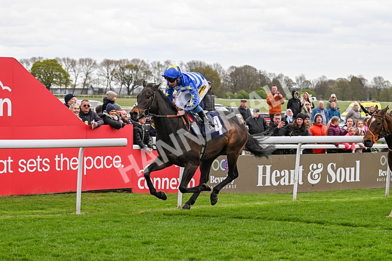 160425-Race 2-Trilby-2562 - Race 2