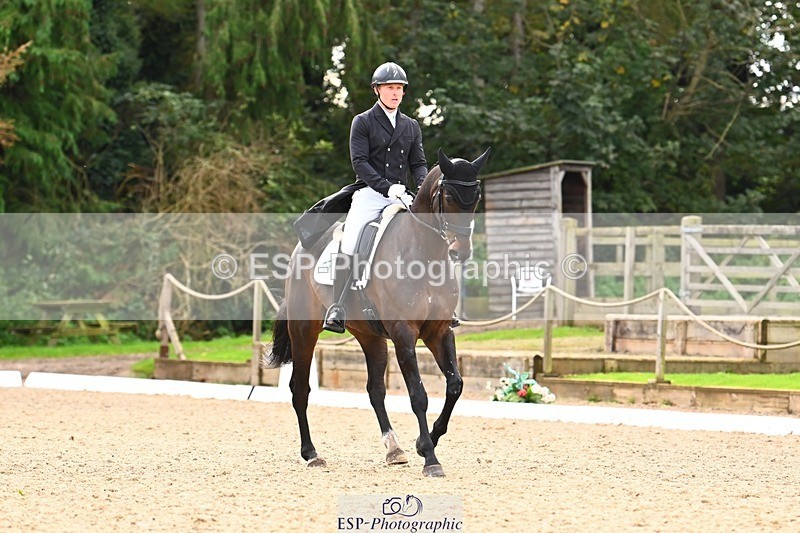 231021-135022-17719 - 351-MOONLIGHT.CHARMER-Aaron.Millar-DR