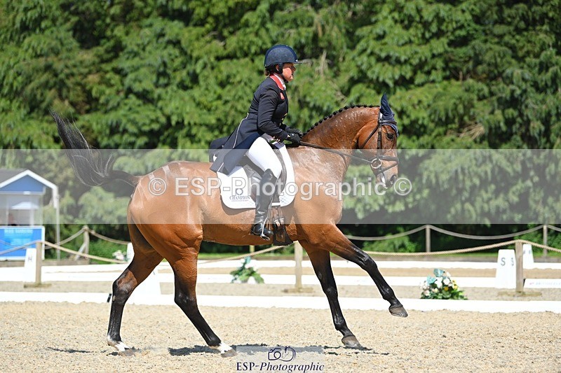 230526-150419-07090 - 487-MGH_GRAFTON_STREET-Pippa_Funnell-DR