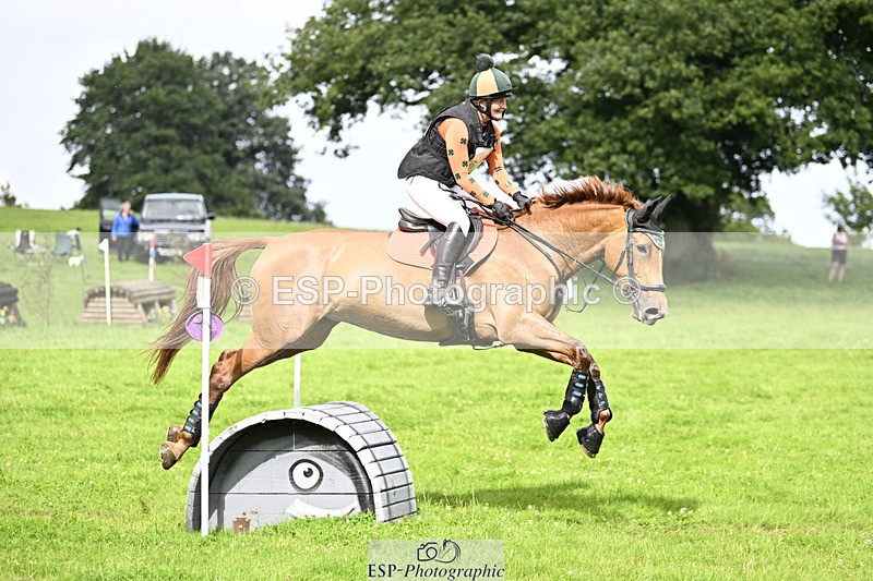 240804-164055-18053 - 620-Alana_Shapland-FOREVER_AUTUMN_DS