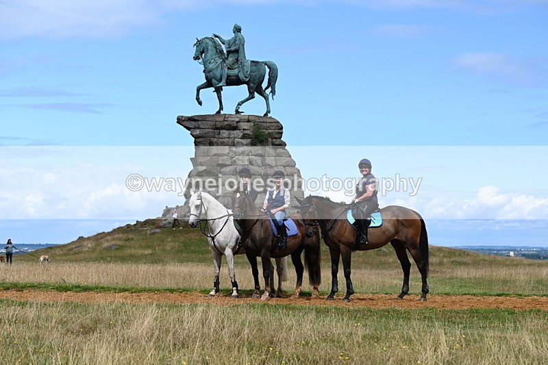 DSC_8524 - Time at Statue 13:52 to 14:33