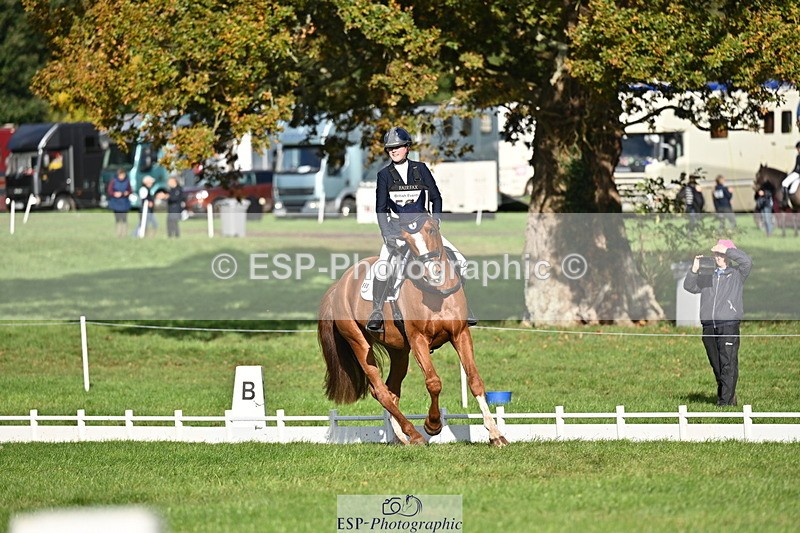 251024A-105453-08468 - G-560-Josie.Dix