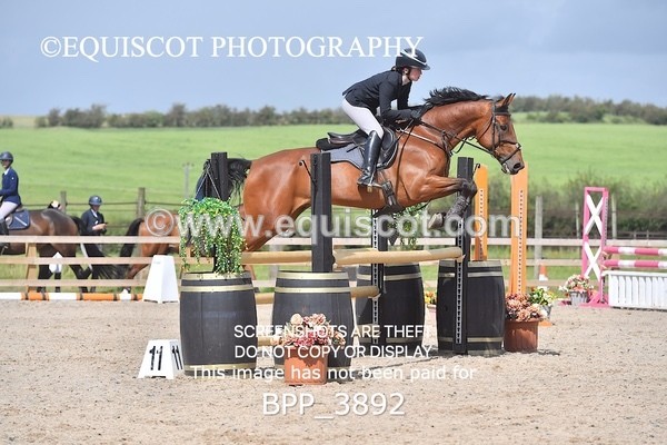 BPP_3892 - CLASS 6 Senior Discovery/ 1m Open